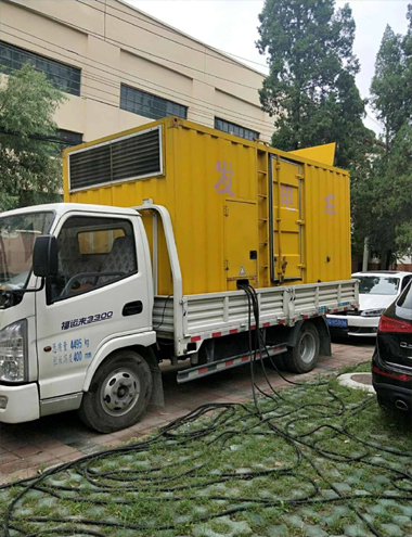阜新发电车出租-柴油发电机组排烟系统设计要求及其考虑因素