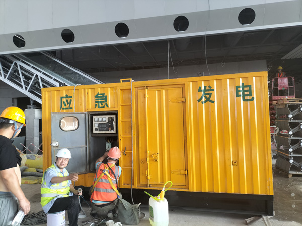 阜新怎样判断空气滤清器是否需要更换？